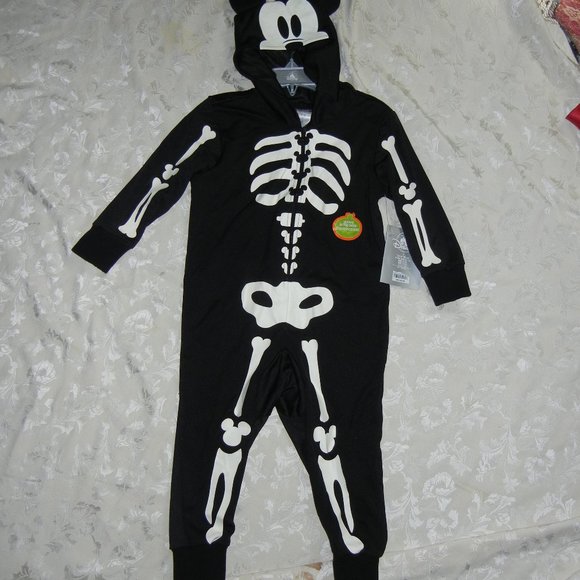 Disney Store Glow in the Dark Mickey mouse Costume size 3 NEW gloves - Picture 2 of 4